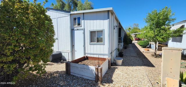 2233 E BEHREND Drive 41, Phoenix, AZ 85024