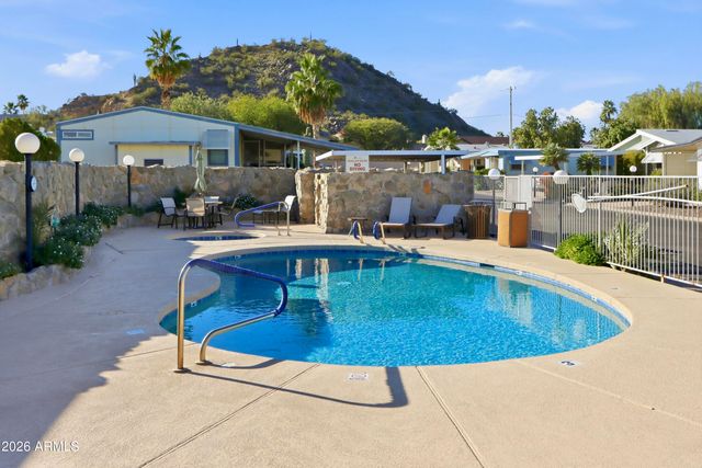 2233 E BEHREND Drive 41, Phoenix, AZ 85024