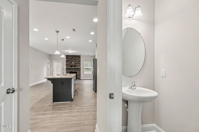 2238 Campbell Loop, Burlington, NC 27215
