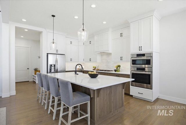 8104 W Brooks Drive, Boise, ID 83714