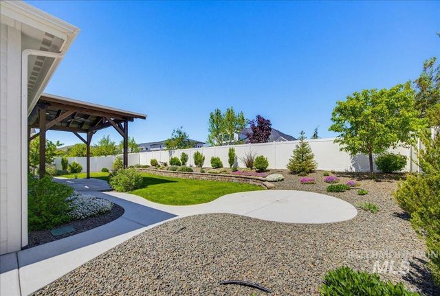 8104 W Brooks Drive, Boise, ID 83714