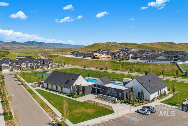 8104 W Brooks Drive, Boise, ID 83714