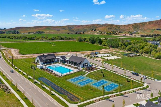 8104 W Brooks Drive, Boise, ID 83714