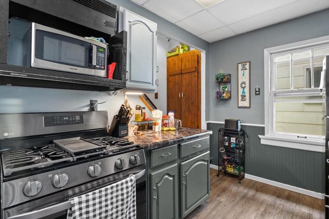 1724 S 72nd STREET, Milwaukee, WI 53214
