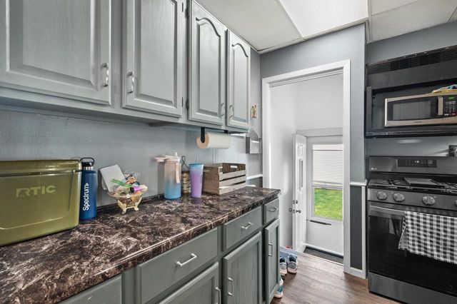 1724 S 72nd STREET, Milwaukee, WI 53214