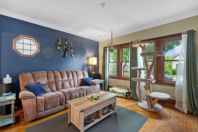 1724 S 72nd STREET, Milwaukee, WI 53214