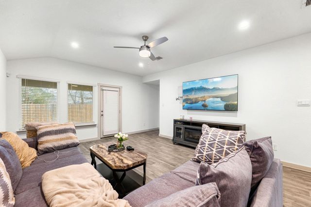 12902 Wempe Way, Houston, TX 77047