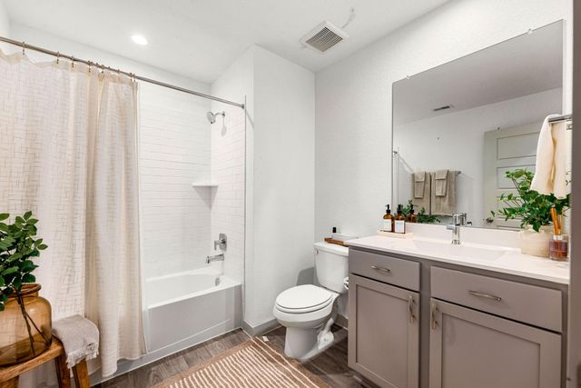 12902 Wempe Way, Houston, TX 77047