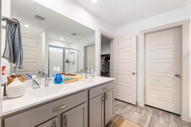 12902 Wempe Way, Houston, TX 77047