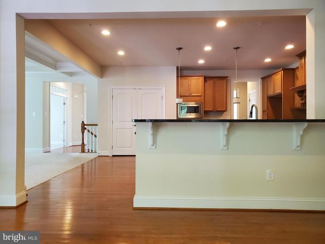 411 GREENEBAUM LN, Gaithersburg, MD 20878
