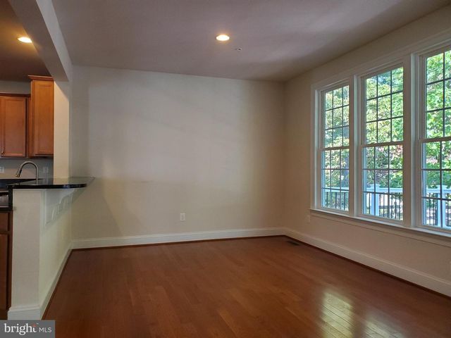 411 GREENEBAUM LN, Gaithersburg, MD 20878