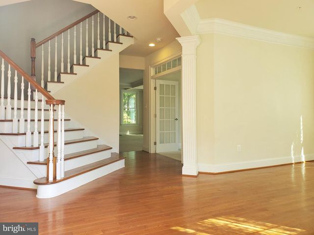 411 GREENEBAUM LN, Gaithersburg, MD 20878