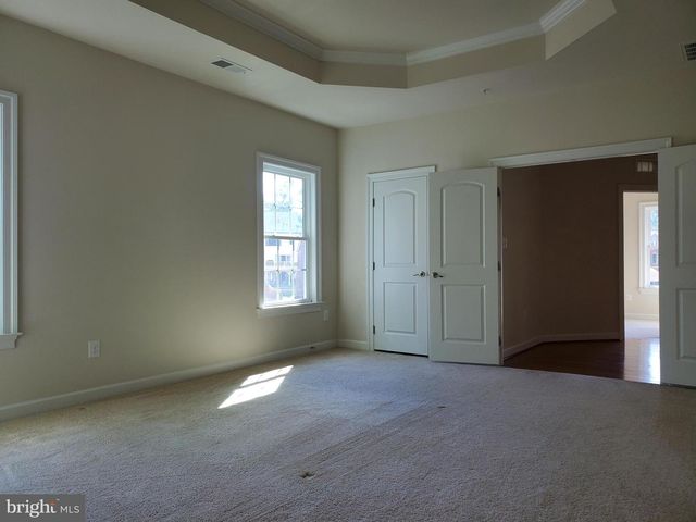 411 GREENEBAUM LN, Gaithersburg, MD 20878