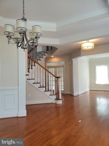411 GREENEBAUM LN, Gaithersburg, MD 20878