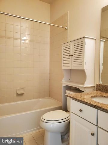 411 GREENEBAUM LN, Gaithersburg, MD 20878