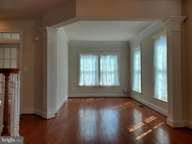 411 GREENEBAUM LN, Gaithersburg, MD 20878