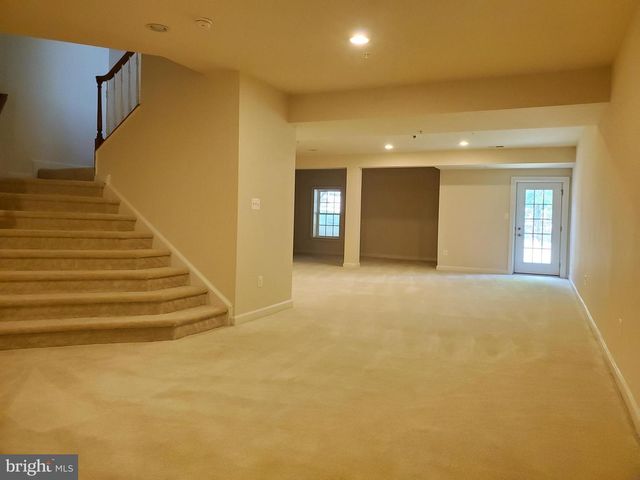 411 GREENEBAUM LN, Gaithersburg, MD 20878