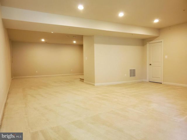 411 GREENEBAUM LN, Gaithersburg, MD 20878