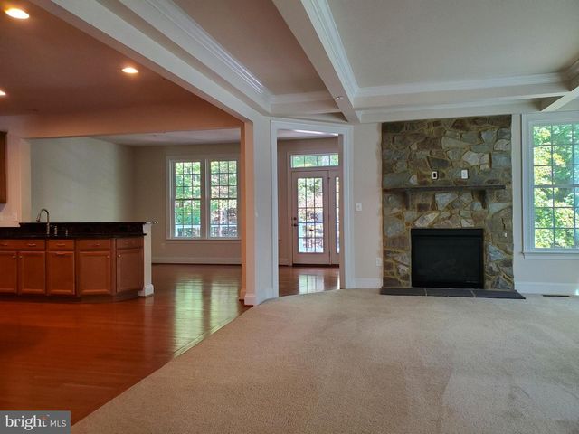 411 GREENEBAUM LN, Gaithersburg, MD 20878