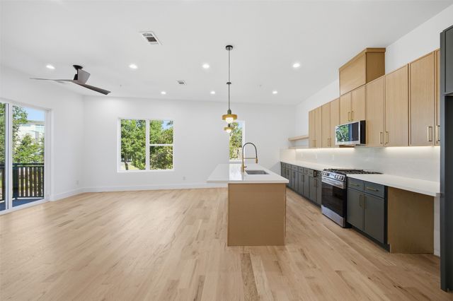 4605 Belmont Avenue 102, Dallas, TX 75204