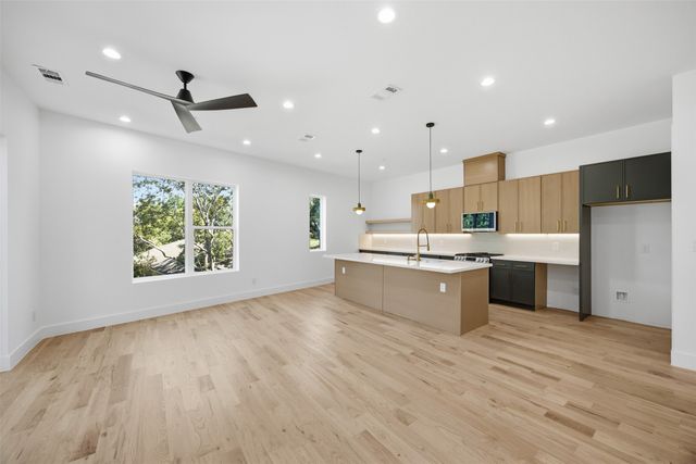 4605 Belmont Avenue 102, Dallas, TX 75204