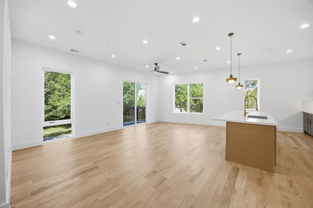 4605 Belmont Avenue 102, Dallas, TX 75204
