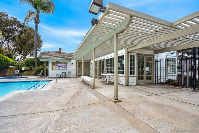 1272 Lancer Glen, Escondido, CA 92029