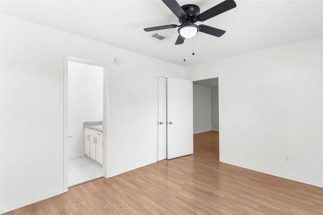 2325 15th Avenue N, Texas City, TX 77590