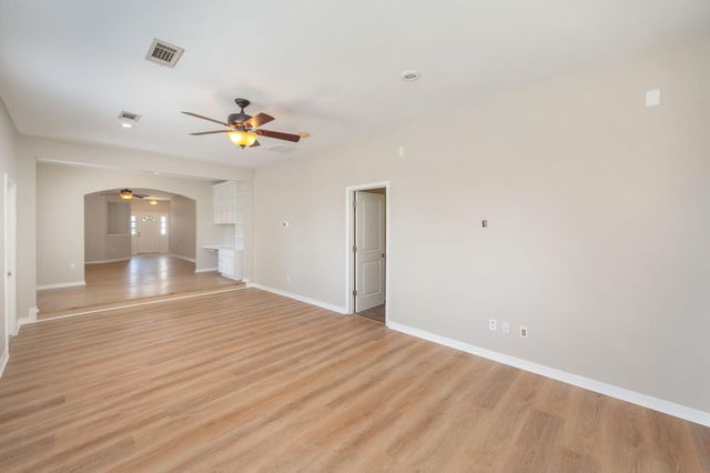 132 Peoria Boulevard, Crestview, FL 32536