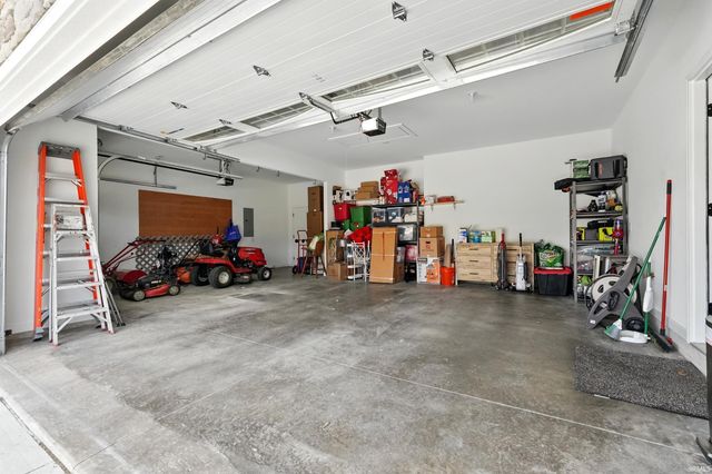 17009 Hamptons Parkway, New Haven, IN 46774