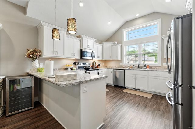 17009 Hamptons Parkway, New Haven, IN 46774