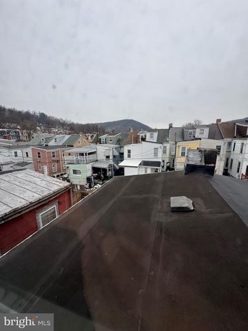 409 PRINTZ ST, Reading, PA 19606