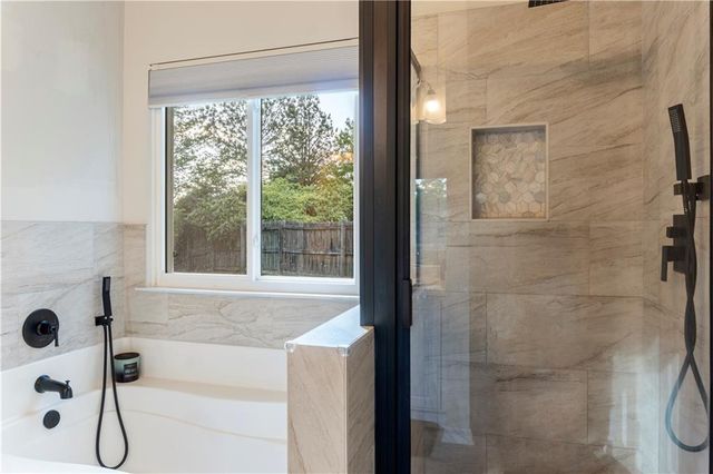 48 Hampton Drive, Cartersville, GA 30121