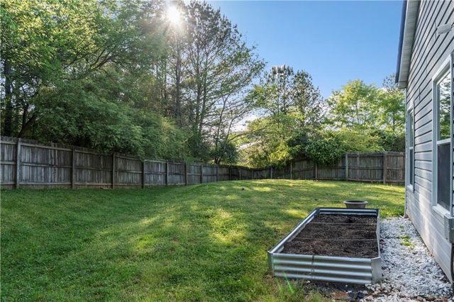 48 Hampton Drive, Cartersville, GA 30121