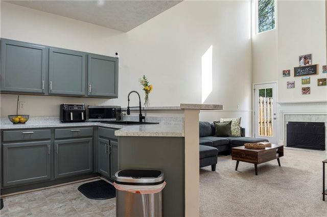 48 Hampton Drive, Cartersville, GA 30121