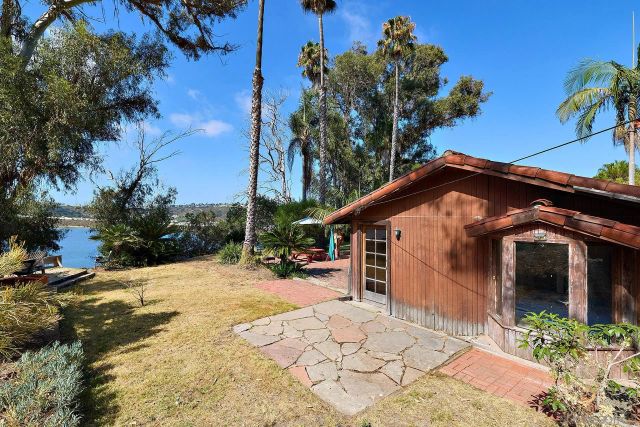2081 Sheridan, Encinitas, CA 92024