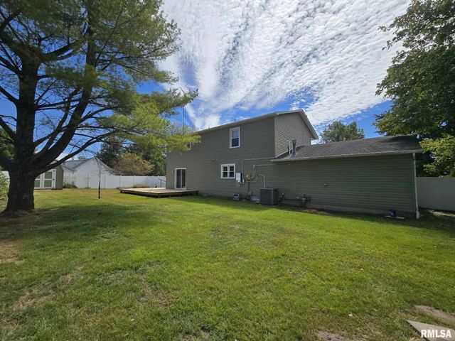 108 MOCKINGBIRD Lane, Woodlawn, IL 62898