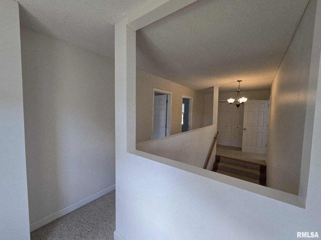 108 MOCKINGBIRD Lane, Woodlawn, IL 62898