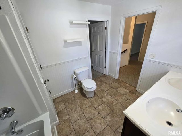 108 MOCKINGBIRD Lane, Woodlawn, IL 62898