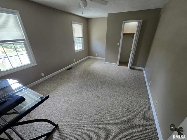 108 MOCKINGBIRD Lane, Woodlawn, IL 62898