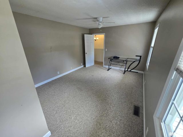 108 MOCKINGBIRD Lane, Woodlawn, IL 62898