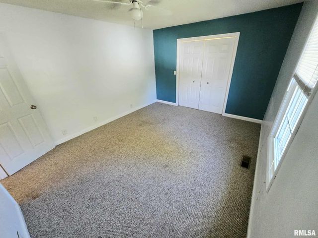 108 MOCKINGBIRD Lane, Woodlawn, IL 62898