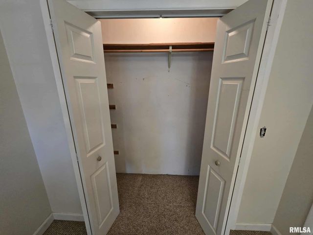 108 MOCKINGBIRD Lane, Woodlawn, IL 62898