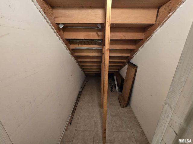 108 MOCKINGBIRD Lane, Woodlawn, IL 62898