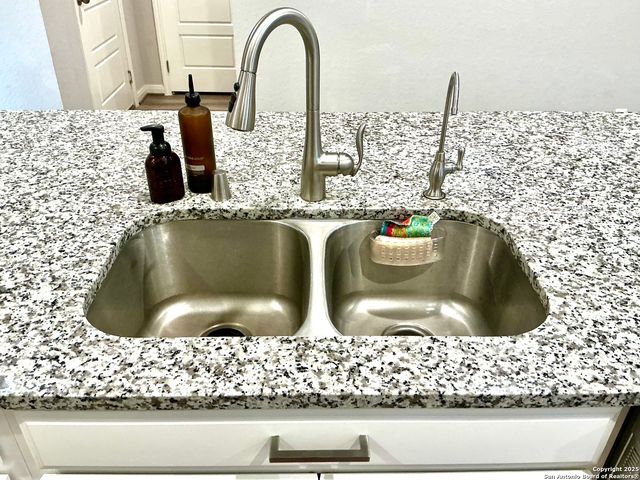 1540 Arcadian Lily, San Antonio, TX 78245