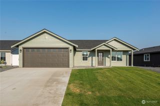 241 Parkside Place, Ephrata, WA 98823