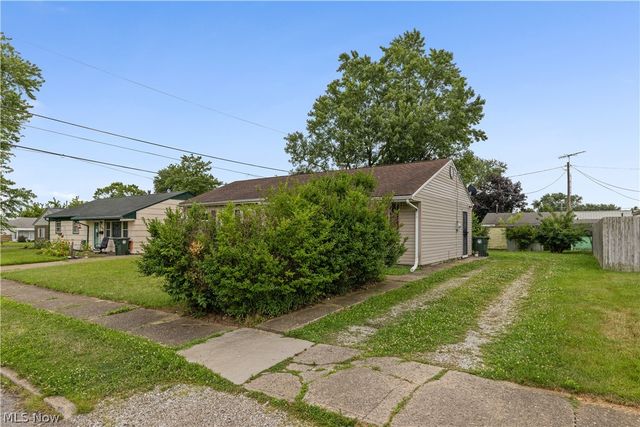 2656 22ND Street NE, Canton, OH 44705