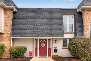 12861 Town And Four Drive 12861, Creve Coeur, MO 63141