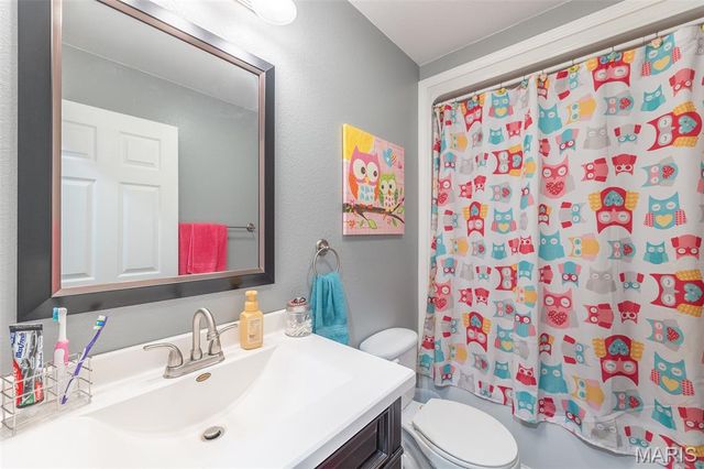 5263 State Highway J, Puxico, MO 63960