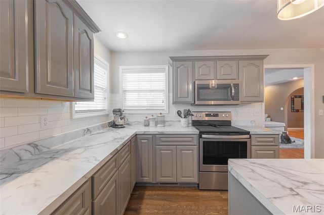 5263 State Highway J, Puxico, MO 63960